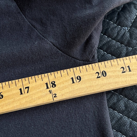 A Christmas Story Shirt Adult Medium Black Pink Bunny Pajamas Funny Novelty - Picture 9 of 12